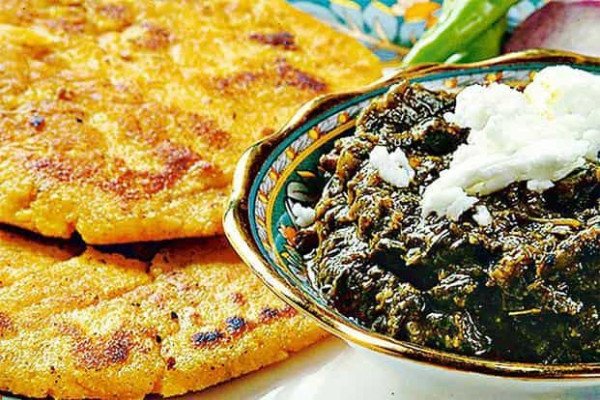 Sarson ka saag makki ki roti